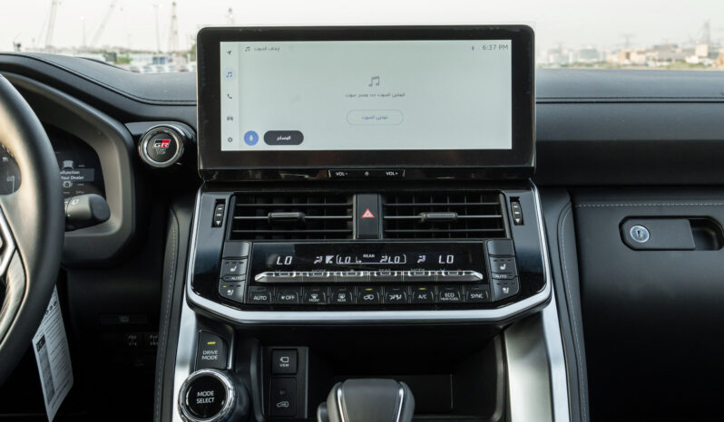 
								2025 Toyota Land Cruiser GR-Sport 3.5L AT Hybrid (White-Red) full									