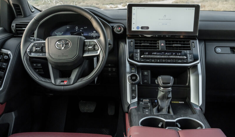 
								2025 Toyota Land Cruiser GR-Sport 3.5L AT Hybrid (White-Red) full									