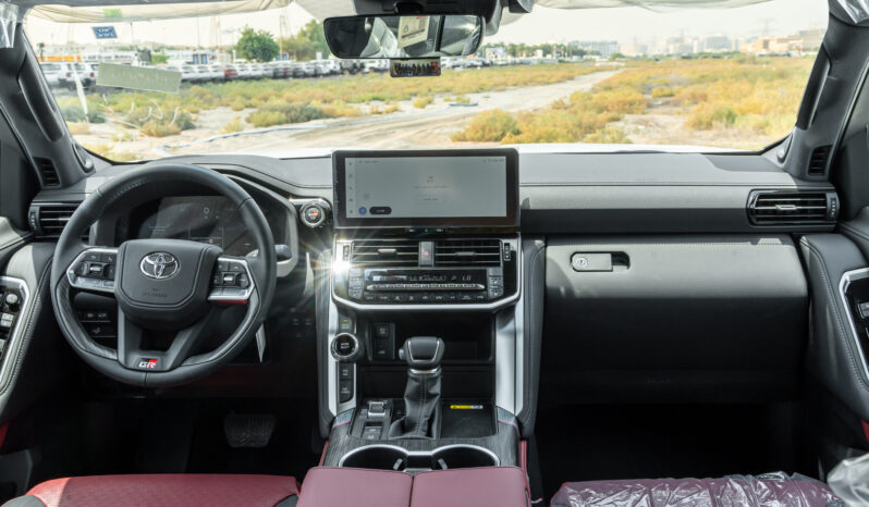 
								2025 Toyota Land Cruiser GR-Sport 3.5L AT Hybrid (White-Red) full									