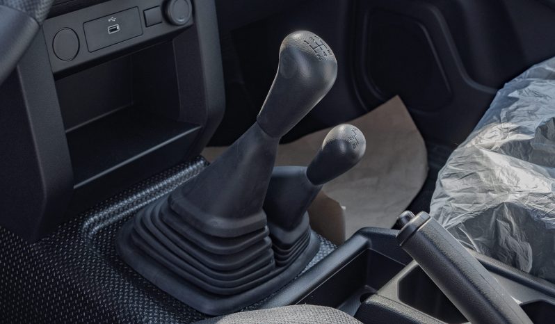 
2025 Mitsubishi L200 2.4L V4 Diesel DC 4×4 MT full									
