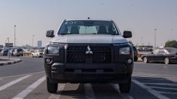 
2025 Mitsubishi L200 2.4L V4 Diesel DC 4×4 MT full									