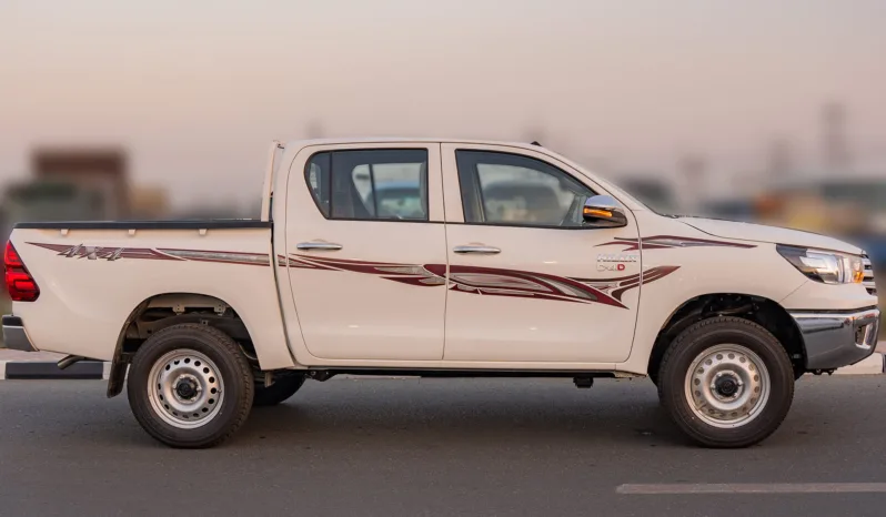 
2025 Toyota Hilux GL2 2.4L MT Diesel full									
