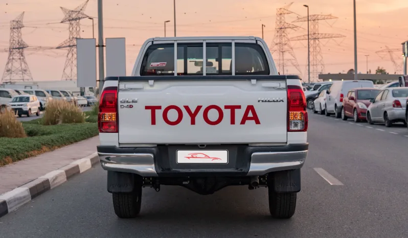 
2025 Toyota Hilux GL2 2.4L MT Diesel full									