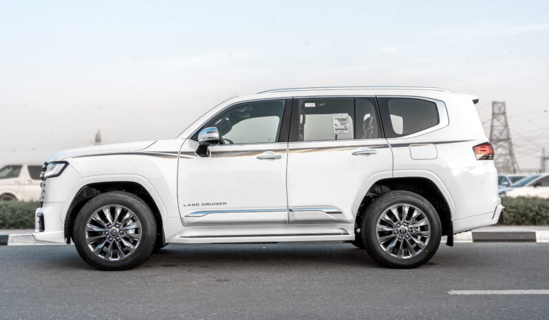 
								2026 Toyota Land Cruiser VXR 3.5L AT Petrol (White-Red) Omani full									
