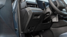 
										2026 Toyota Rav4 XSE 2.5L AT Hybrid (Blue-Black) full									