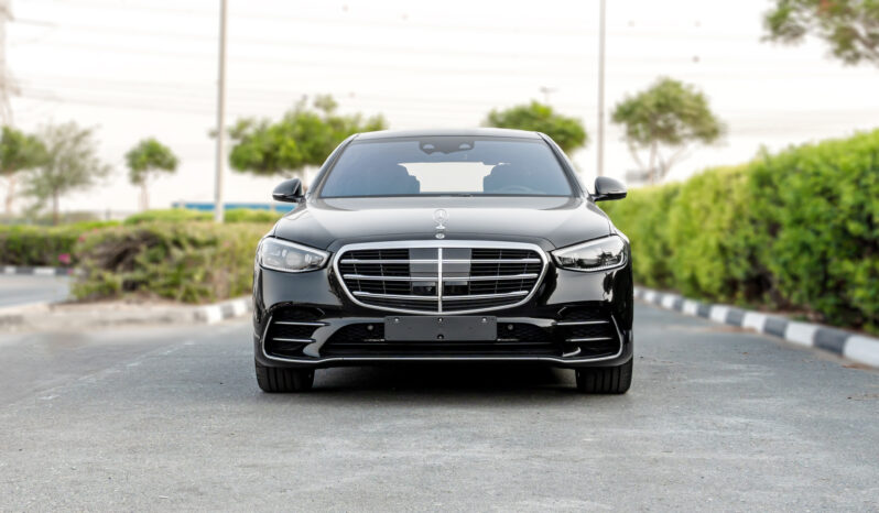 
								2025 Mercedes Benz S 580 4Matic 4.0L AT Petrol (Black-Black) full									