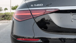 
										2025 Mercedes Benz S 580 4Matic 4.0L AT Petrol (Black-Black) full									