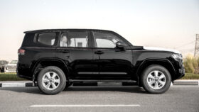2026 Toyota Land Cruiser GXR 3.3L AT Diesel (Black-Beige) Basic