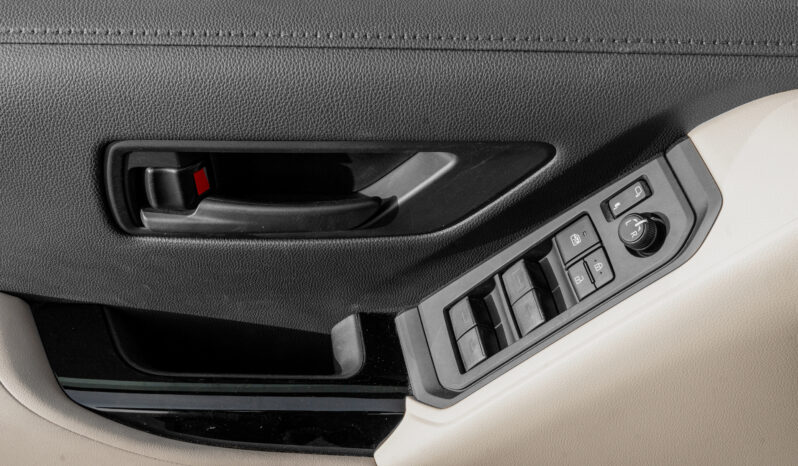 
								2026 Toyota Land Cruiser GXR 3.3L AT Diesel (White-Beige) Basic full									