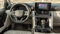 
										2026 Toyota Land Cruiser GXR 3.3L AT Diesel (White-Beige) Basic full									
