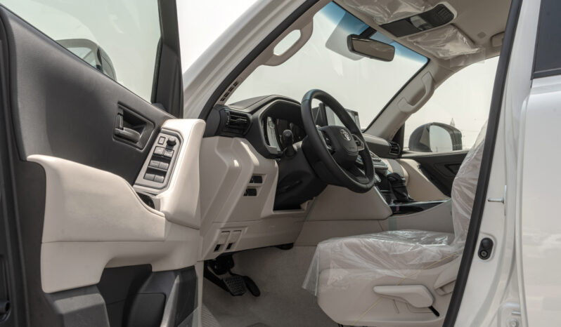 
								2026 Toyota Land Cruiser GXR 3.3L AT Diesel (White-Beige) Basic full									