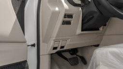 
										2026 Toyota Land Cruiser GXR 3.3L AT Diesel (White-Beige) Basic full									