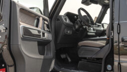 
										2026 Mercedes-Benz AMG G 63 4.0L AT Petrol (Black-Brown) full									