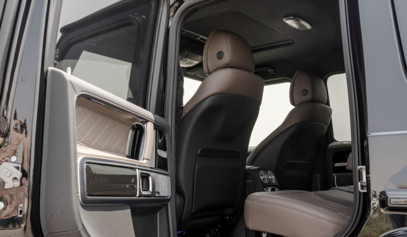 
								2026 Mercedes-Benz AMG G 63 4.0L AT Petrol (Black-Brown) full									