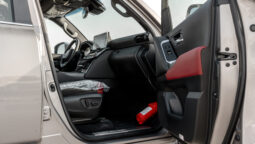 
										2026 Toyota Land Cruiser VXR 3.5L AT Hybrid (Bronze-Red) full									