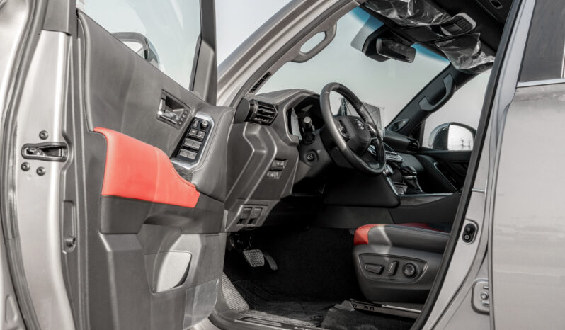 
								2026 Toyota Land Cruiser VXR 3.5L AT Hybrid (Bronze-Red) full									