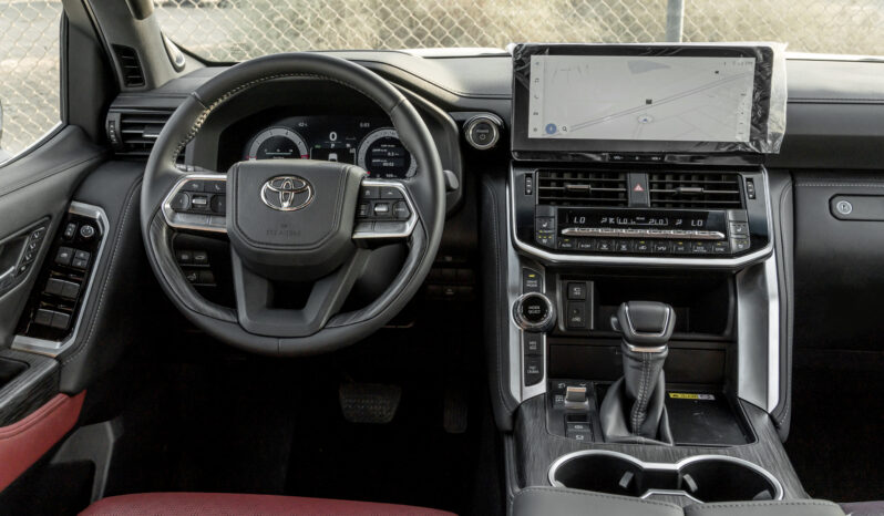 
								2026 Toyota Land Cruiser VXR 3.5L AT Hybrid (Bronze-Red) full									