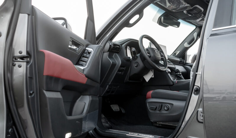 
								2026 Toyota Land Cruiser VXR 3.5L AT Hybrid (Gray-Red) full									