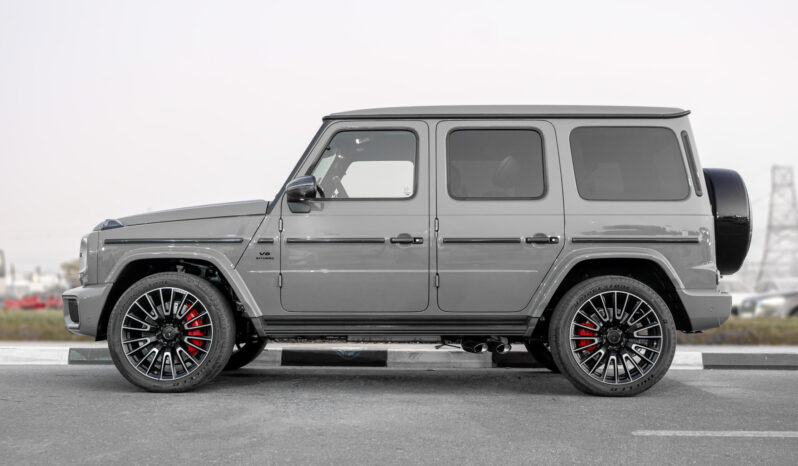 
								2027 Mercedes-Benz AMG G 63 4.0L AT Petrol (Carbon In & Out) full									