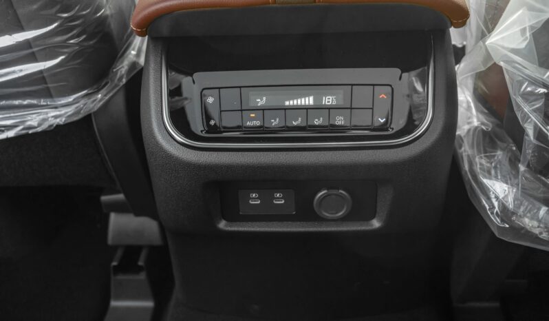 
								2027 Nissan Patrol 3.5L AT Petrol 75th Anniversary (Black-Brown) full									