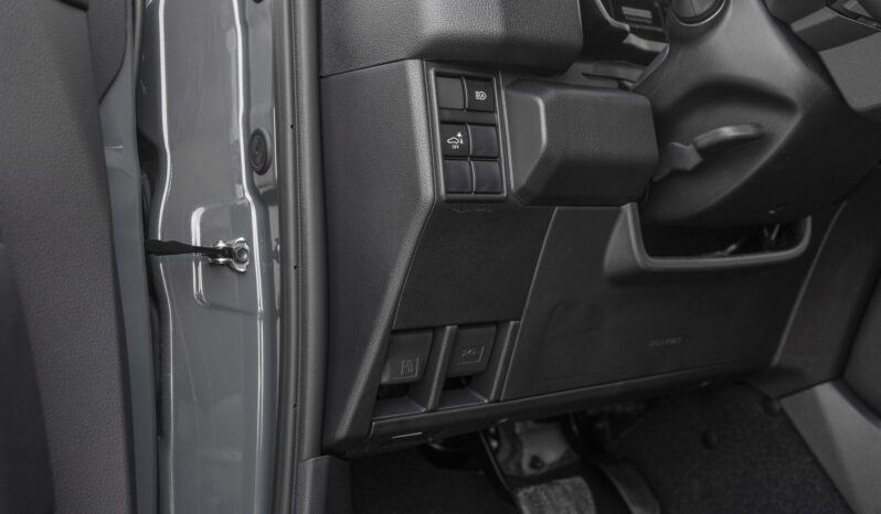 
								2027 Toyota Land Cruiser FJ 2.7L AT Petrol (Gray-Black) full									