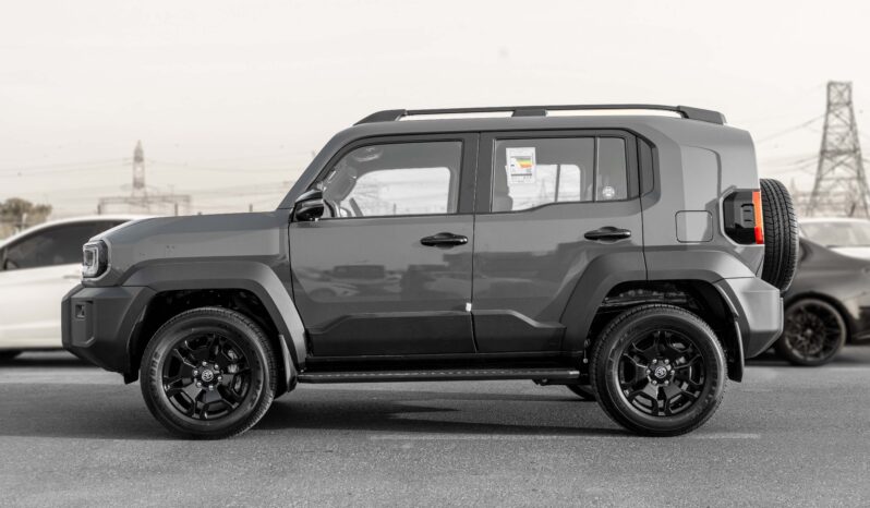 
								2027 Toyota Land Cruiser FJ 2.7L AT Petrol (Gray-Black) full									
