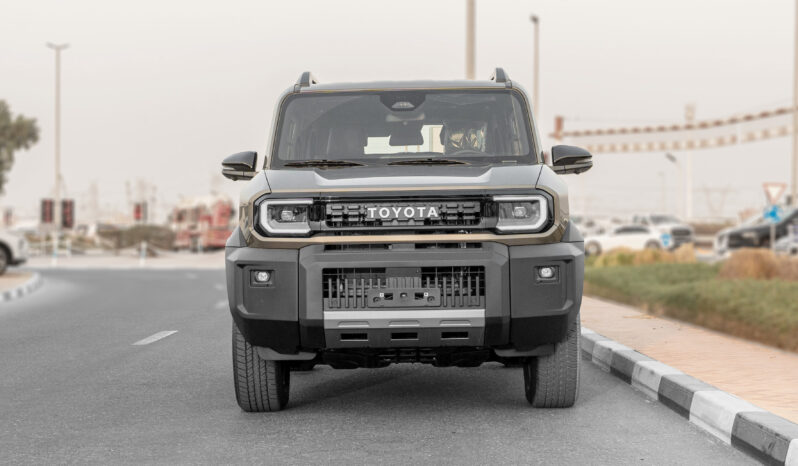 
								2027 Toyota Land Cruiser FJ 2.7L AT Petrol (Green-Black) full									
