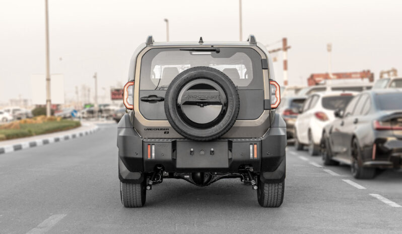 
								2027 Toyota Land Cruiser FJ 2.7L AT Petrol (Green-Black) full									