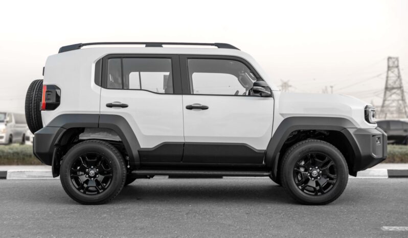 
								2027 Toyota Land Cruiser FJ 2.7L AT Petrol (White-Black) full									
