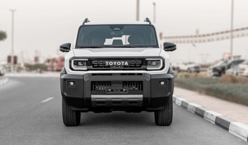 
								2027 Toyota Land Cruiser FJ 2.7L AT Petrol (White-Black) full									