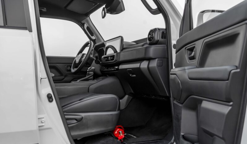 
								2027 Toyota Land Cruiser FJ 2.7L AT Petrol (White-Black) full									