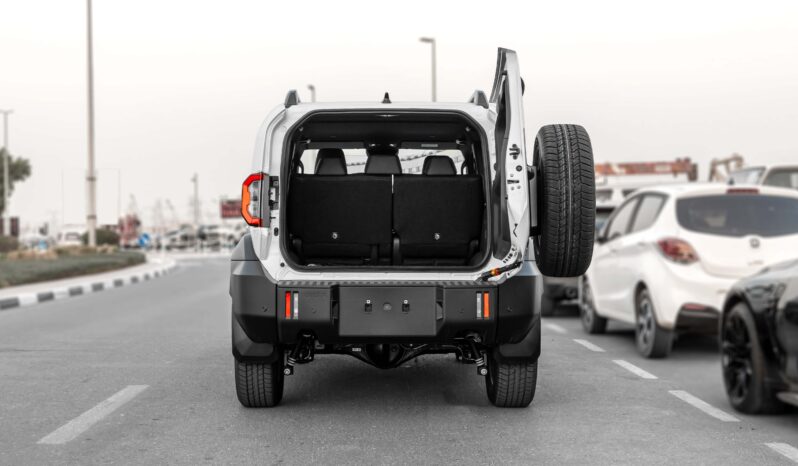 
								2027 Toyota Land Cruiser FJ 2.7L AT Petrol (White-Black) full									