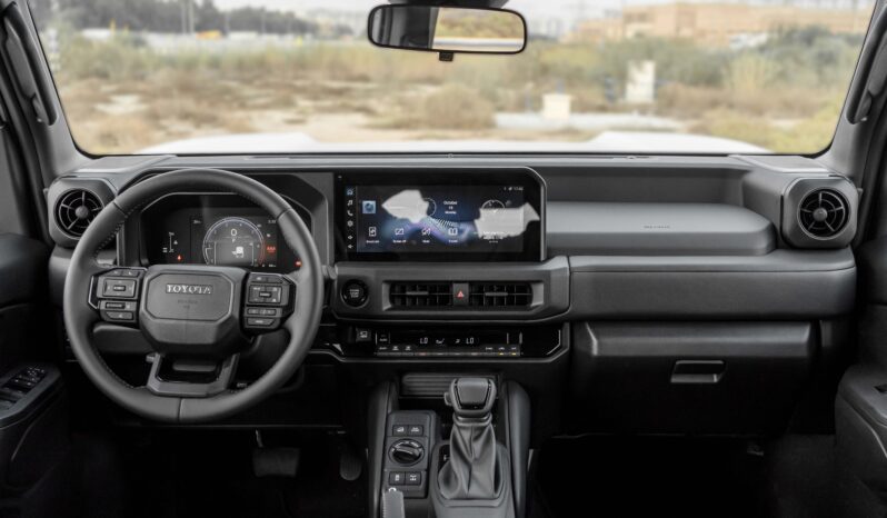 
								2027 Toyota Land Cruiser FJ 2.7L AT Petrol (White-Black) full									