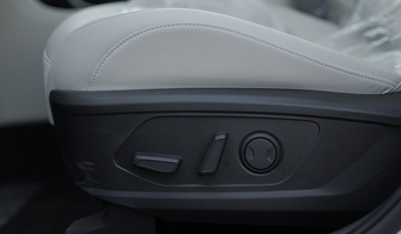 
2025 Hyundai Tucson 1.6L AT Petrol (White) full									