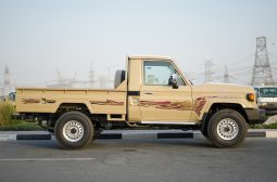 
										2025 Toyota Land Cruiser LC 79 4.0L AT Petrol Basic (Beige) full									