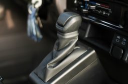 
										2025 Toyota Land Cruiser LC 79 4.0L AT Petrol Basic (Beige) full									