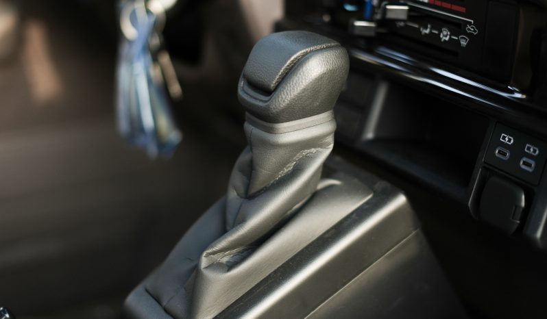 
								2025 Toyota Land Cruiser LC 79 4.0L AT Petrol Basic (Beige) full									