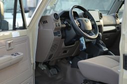 
										2025 Toyota Land Cruiser LC 79 4.0L AT Petrol Basic (Beige) full									
