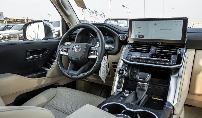 
2026 Toyota Land Cruiser VXR 3.5L AT Hybrid (Black) full									