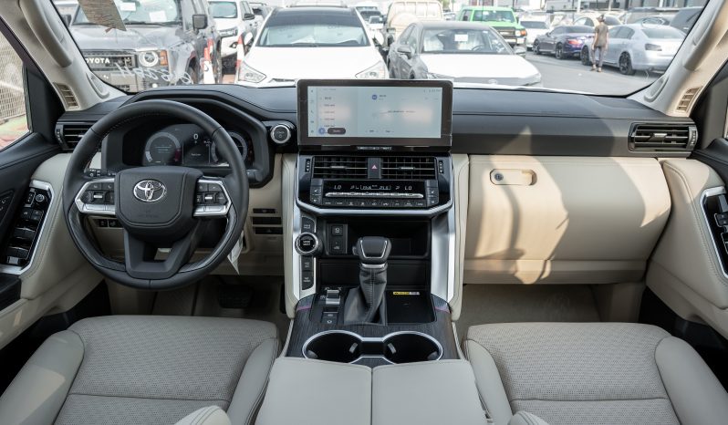 
2026 Toyota Land Cruiser VXR 3.5L AT Hybrid (Black) full									