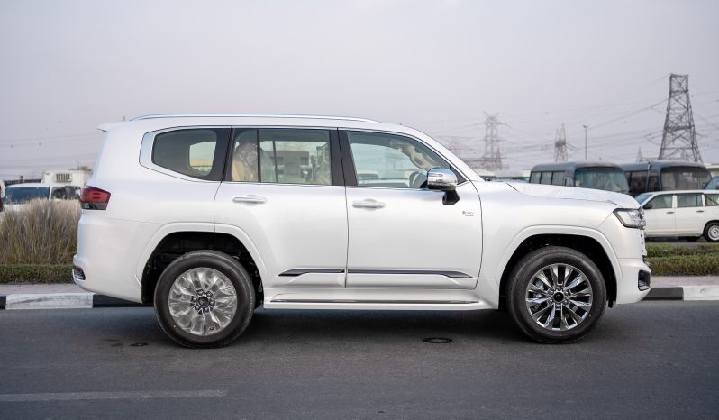 
								2026 Toyota Land Cruiser 300 VXR 3.5L AT Hybrid full									