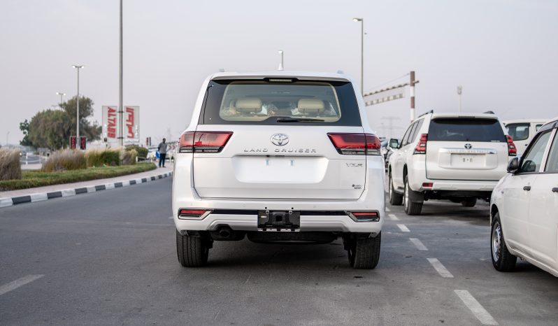 
								2026 Toyota Land Cruiser 300 VXR 3.5L AT Hybrid full									