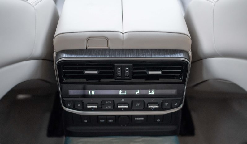 
2026 Toyota Land Cruiser 300 VXR 3.5L AT Hybrid (Bronze) full									