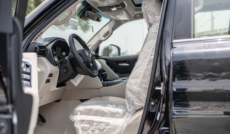 
2026 Toyota Land Cruiser VXR 3.5L AT Hybrid (Black) full									