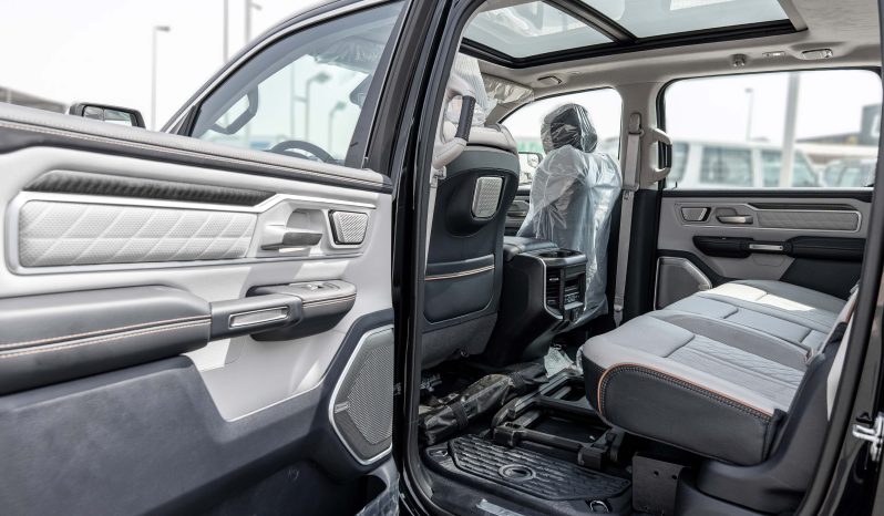 
2025 Ram 1500 Tungsten 3.0L AT Petrol full									