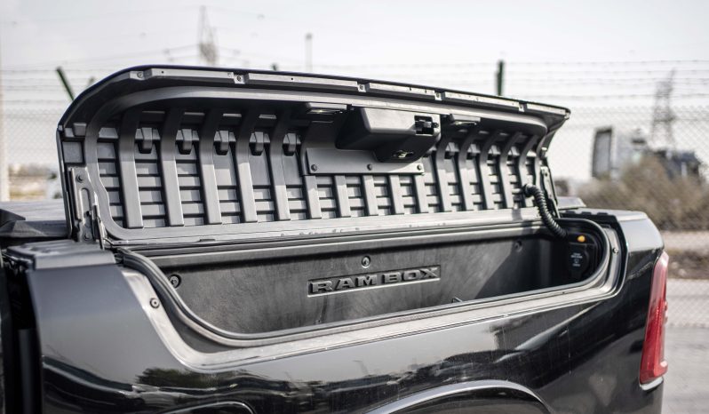 
2025 RAM 1500 Limited 3.0L AT Petrol full									