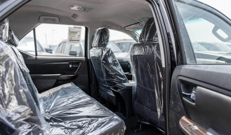 
								2026 Toyota Fortuner 2.7L AT Petrol (Black) full									