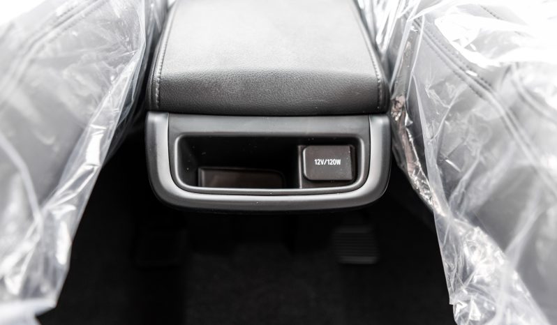 
								2026 Toyota Fortuner 2.7L AT Petrol (Black) full									