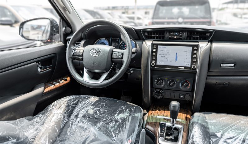 
								2026 Toyota Fortuner 2.7L AT Petrol (Black) full									