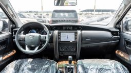 
										2026 Toyota Fortuner 2.7L AT Petrol (Black) full									